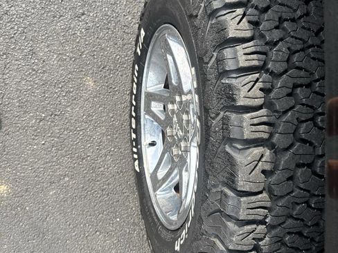 Used 2008 GMC Sierra 1500 SLT w/ All-Terrain Package image 26