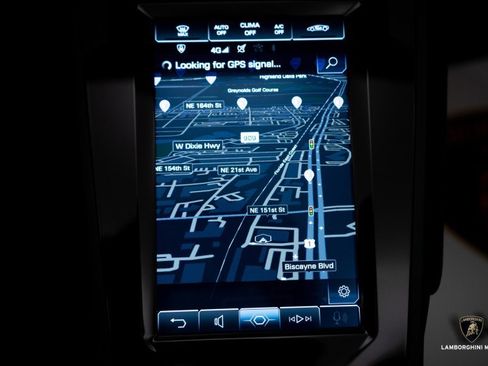 Used 2023 Lamborghini Huracan EVO image 47