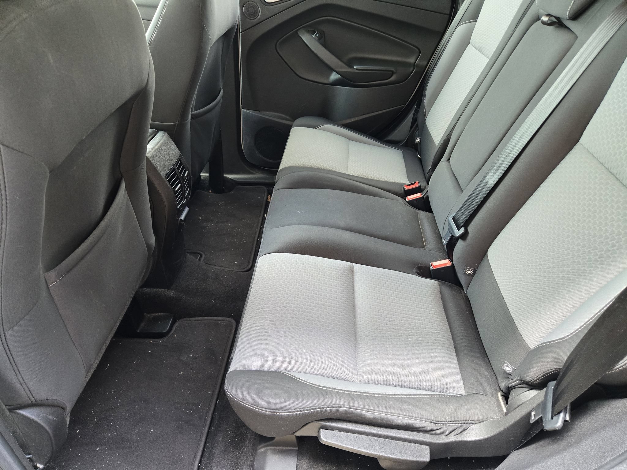 Used 2017 Ford Escape SE w/ Equipment Group 201A AWD/4WD image 30