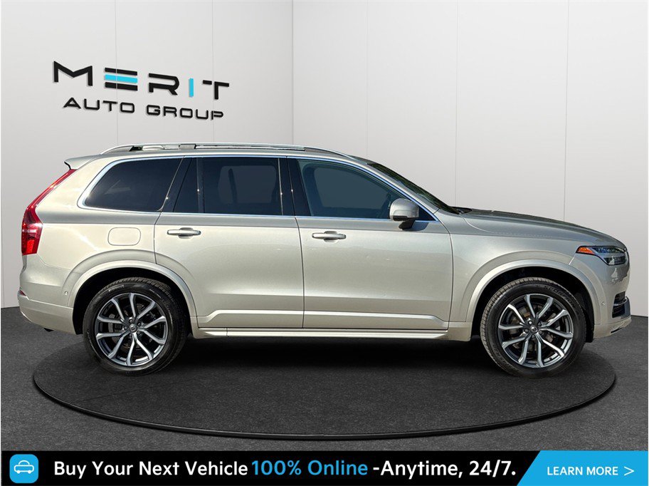 Used 2018 Volvo XC90 T6 Momentum w/ Convenience Package AWD/4WD image 10