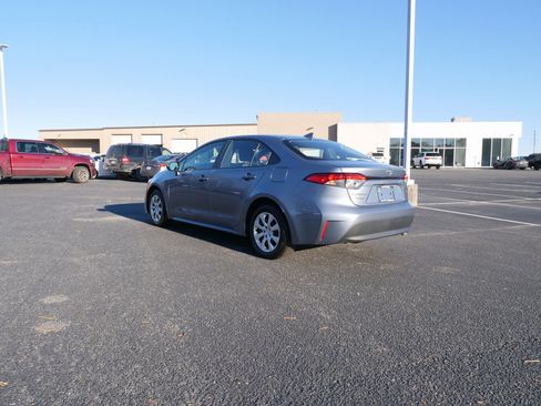 Used 2024 Toyota Corolla LE image 6