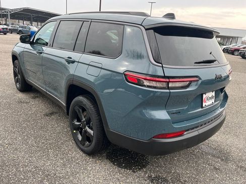 New 2026 Jeep Grand Cherokee L Limited w/ Limited Altitude Package AWD/4WD image 30