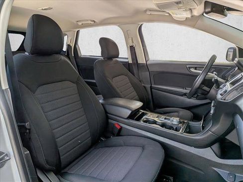 Used 2019 Ford Edge SE w/ SE Fleet Driver's Package FWD image 19