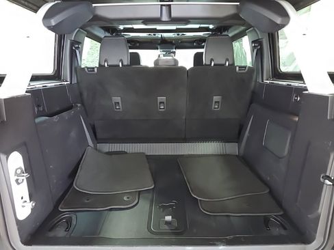 Used 2022 Ford Bronco Badlands image 14