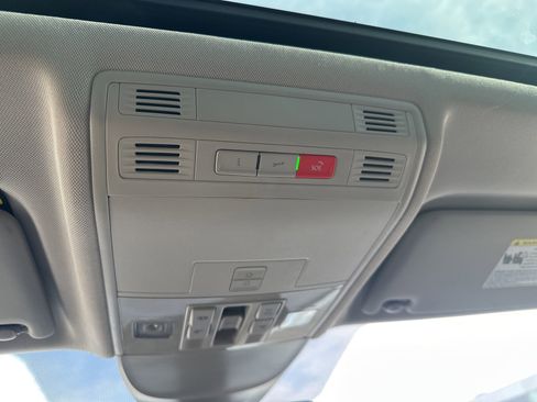 New 2026 Volkswagen Taos SE AWD/4WD image 65