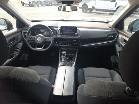 Used 2021 Nissan Rogue S image 18