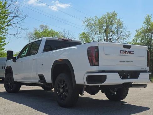 New 2026 GMC Sierra 3500 AT4 w/ Technology Package AWD/4WD image 14
