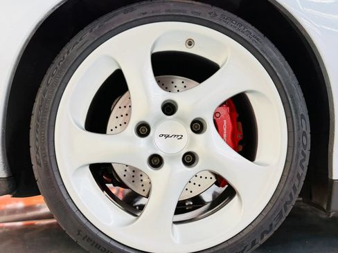 Used 2002 Porsche 911 Turbo AWD/4WD image 37