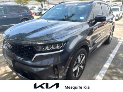 Used 2021 Kia Sorento S w/ Panoramic Sunroof Package