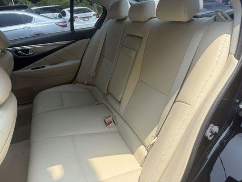 Used 2016 INFINITI Q50 3.0t Premium RWD image 13