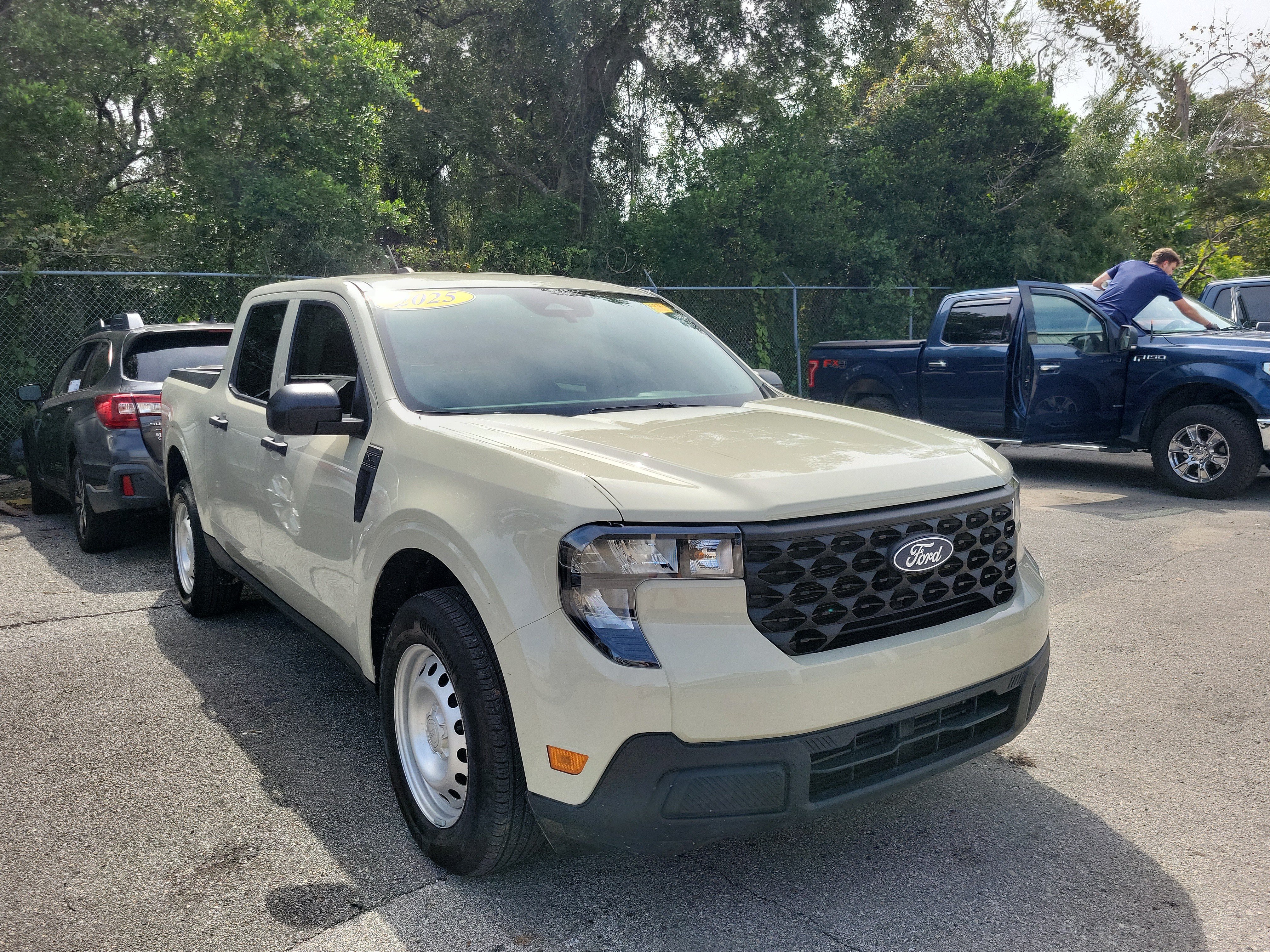 Used 2025 Ford Maverick XL w/ Equipment Group 102A AWD/4WD image 3