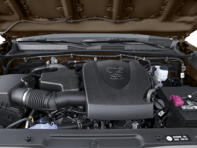Used 2017 Toyota Tacoma SR5 RWD image 13