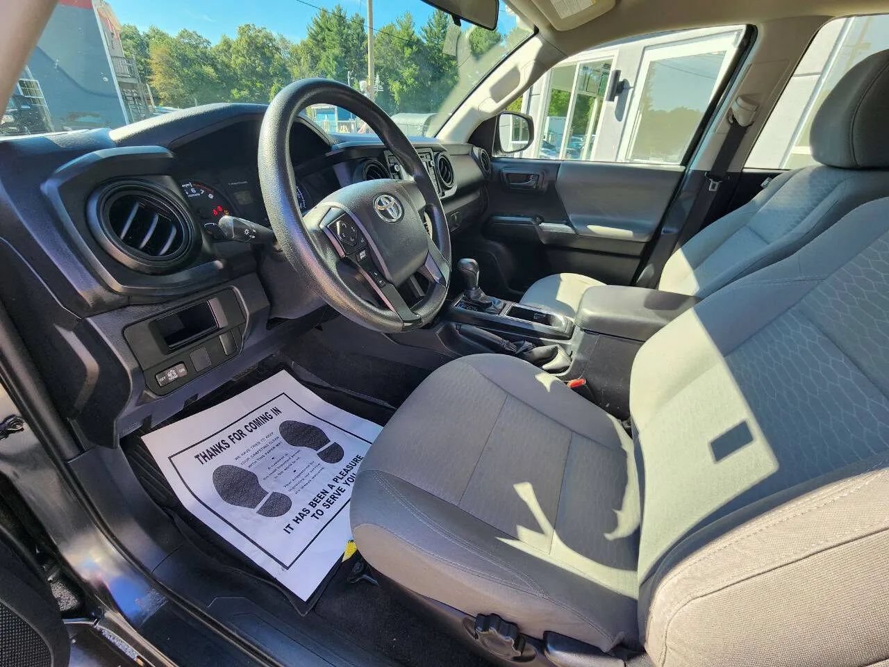 Used 2017 Toyota Tacoma SR w/ Tow Package AWD/4WD image 10