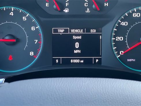 Used 2023 Chevrolet Traverse LT image 34