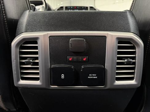 Used 2019 Ford F150 Platinum w/ Equipment Group 701A Luxury AWD/4WD image 18