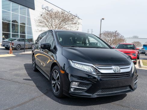 Used 2018 Honda Odyssey Elite image 12