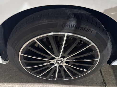 Used 2021 Mercedes-Benz C 300 Sedan image 12