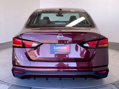 Used 2024 Nissan Altima 2.5 SV