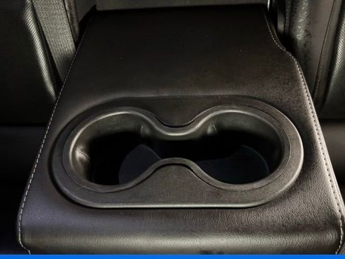 Used 2019 Cadillac XT4 Premium Luxury image 13