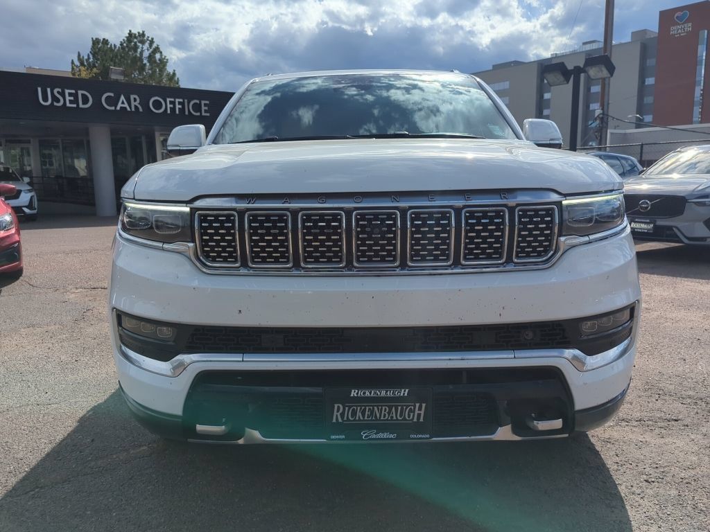Used 2022 Jeep Grand Wagoneer Series III w/ Rear Seat Video Group 1 AWD/4WD image 2