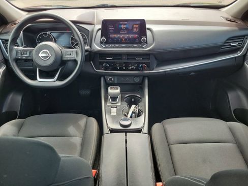 Used 2023 Nissan Rogue S AWD/4WD image 10