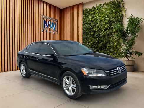Used 2014 Volkswagen Passat TDI SEL Premium FWD image 1