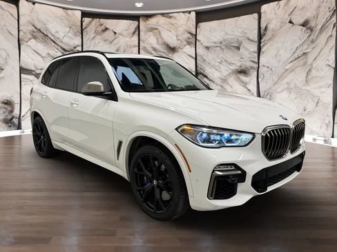 Used 2020 BMW X5 M50i w/ Executive Package image 1