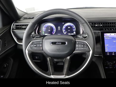 Used 2025 Jeep Grand Cherokee Limited w/ Trailer Tow Package AWD/4WD image 7