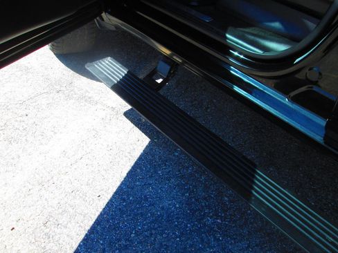 Used 2023 RAM 1500 Limited AWD/4WD image 4