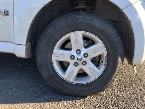 Used 2008 Mercury Mariner Hybrid image 11