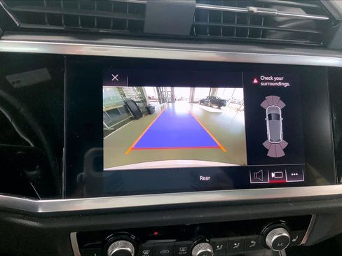 Used 2021 Audi Q3 2.0T Premium w/ Convenience Package image 24