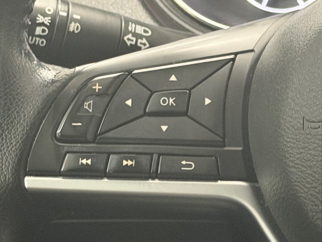 Certified 2021 Nissan Rogue Sport SV FWD image 20
