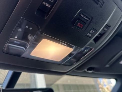 Used 2017 Lexus RC 200t F Sport image 9