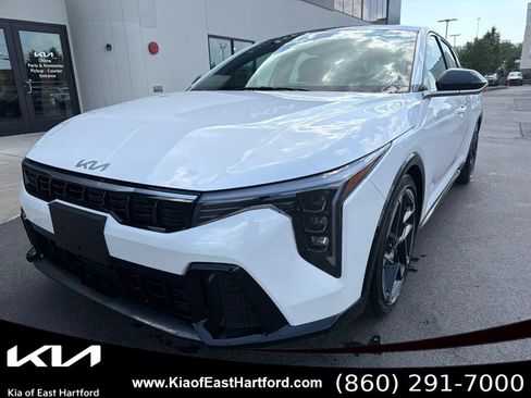 New 2026 Kia K4 GT-Line w/ GT-Line Premium Package FWD image 3