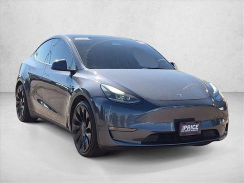Used 2022 Tesla Model Y Performance AWD/4WD image 3