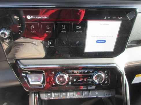 New 2026 GMC Sierra 1500 AT4 image 19