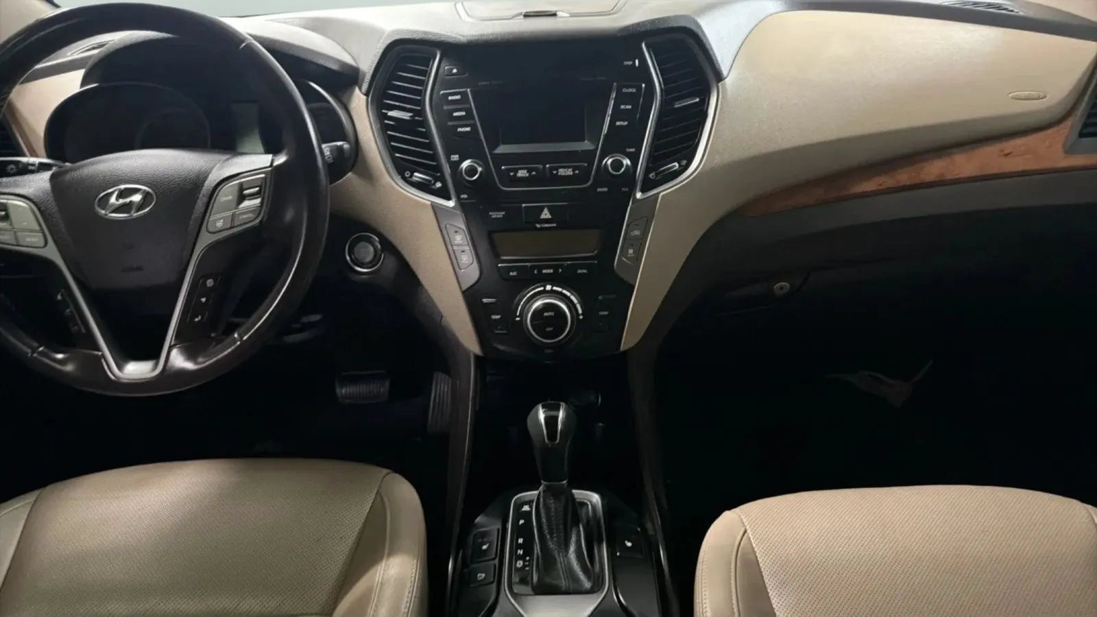 Used 2016 Hyundai Santa Fe Limited AWD/4WD image 16