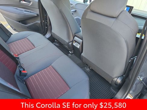 Used 2026 Toyota Corolla SE image 17