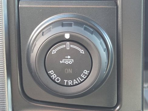 Used 2025 Ford F150 Platinum AWD/4WD image 28