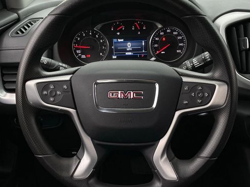 Used 2024 GMC Terrain SLE image 12
