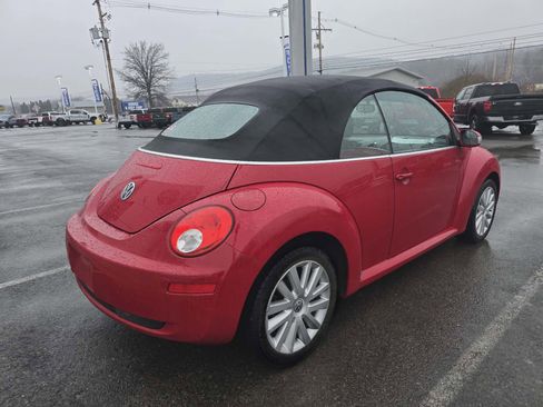 Used 2009 Volkswagen Beetle S image 3