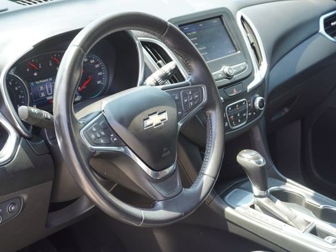 Used 2020 Chevrolet Equinox LT w/ Midnight Edition FWD image 19