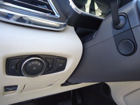 Used 2020 Lincoln Continental Reserve w/ Luxury Package image 14