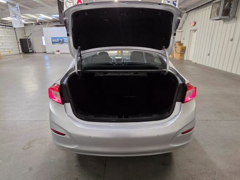 Used 2019 Chevrolet Cruze LT w/ Convenience Package image 36