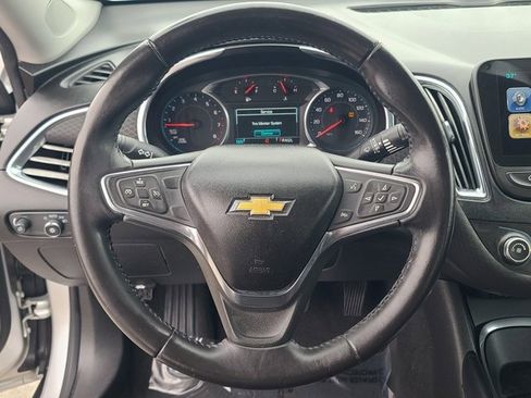 Used 2018 Chevrolet Malibu LT image 20
