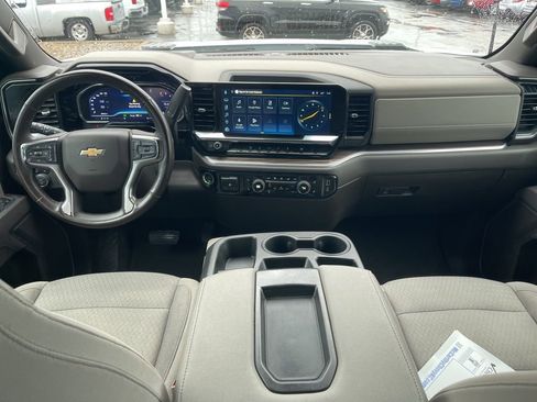 Certified 2025 Chevrolet Silverado 2500 LT w/ Convenience Package image 17