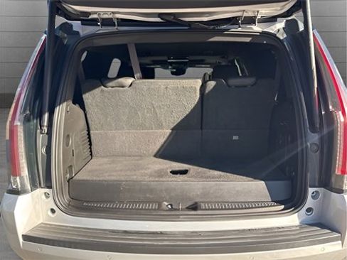 Used 2016 Cadillac Escalade Platinum image 6
