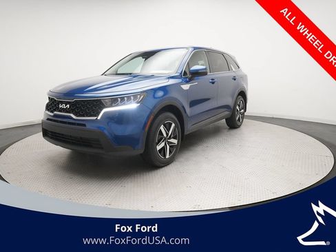 Used 2022 Kia Sorento LX AWD/4WD image 1