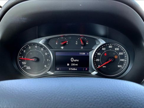 Used 2023 GMC Terrain SLT image 25