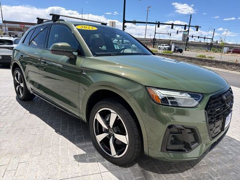 Used 2023 Audi Q5 2.0T Premium Plus w/ Premium Plus Package AWD/4WD image 6